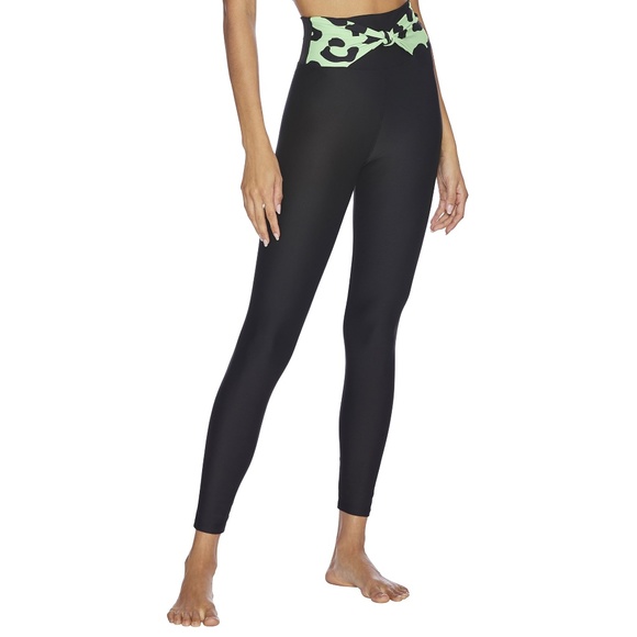 Beach Riot Pants - NWT Beach Riot: Knot Legging Green Leopard Spots